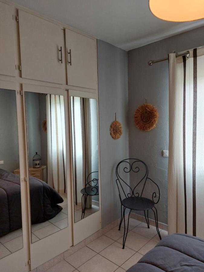 Plaisirs De Lege Villa Exteriör bild